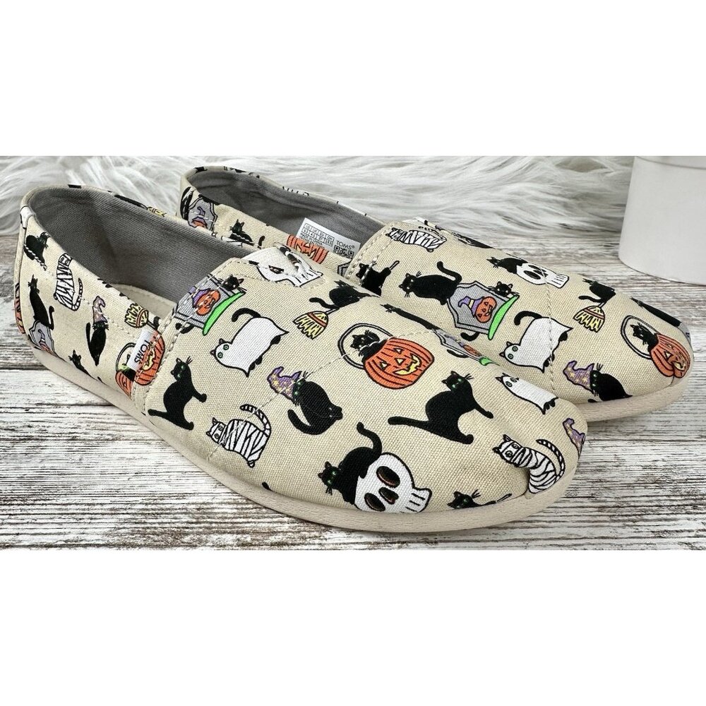 TOMS NEW Belmont Halloween Shoes Pumpkins Skulls Cats Slip‎ on Women’s Sz 6.5